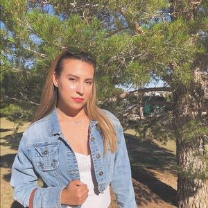 Meet your Posher, Jacqueline